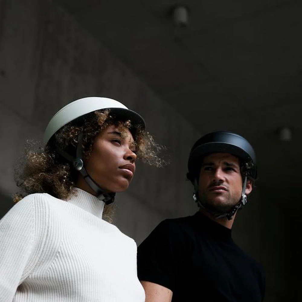 CLOSCA Helmet Classic Medium - Black - Image 5